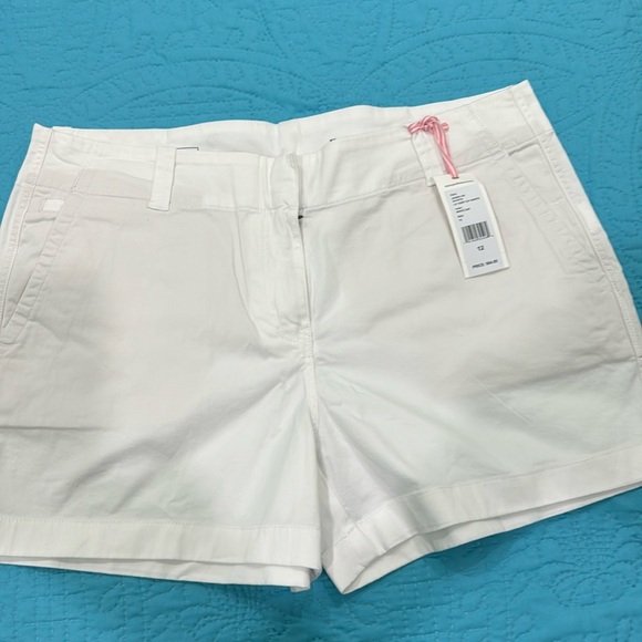 Vineyard Vines Size 12 NWT - Picture 1 of 4